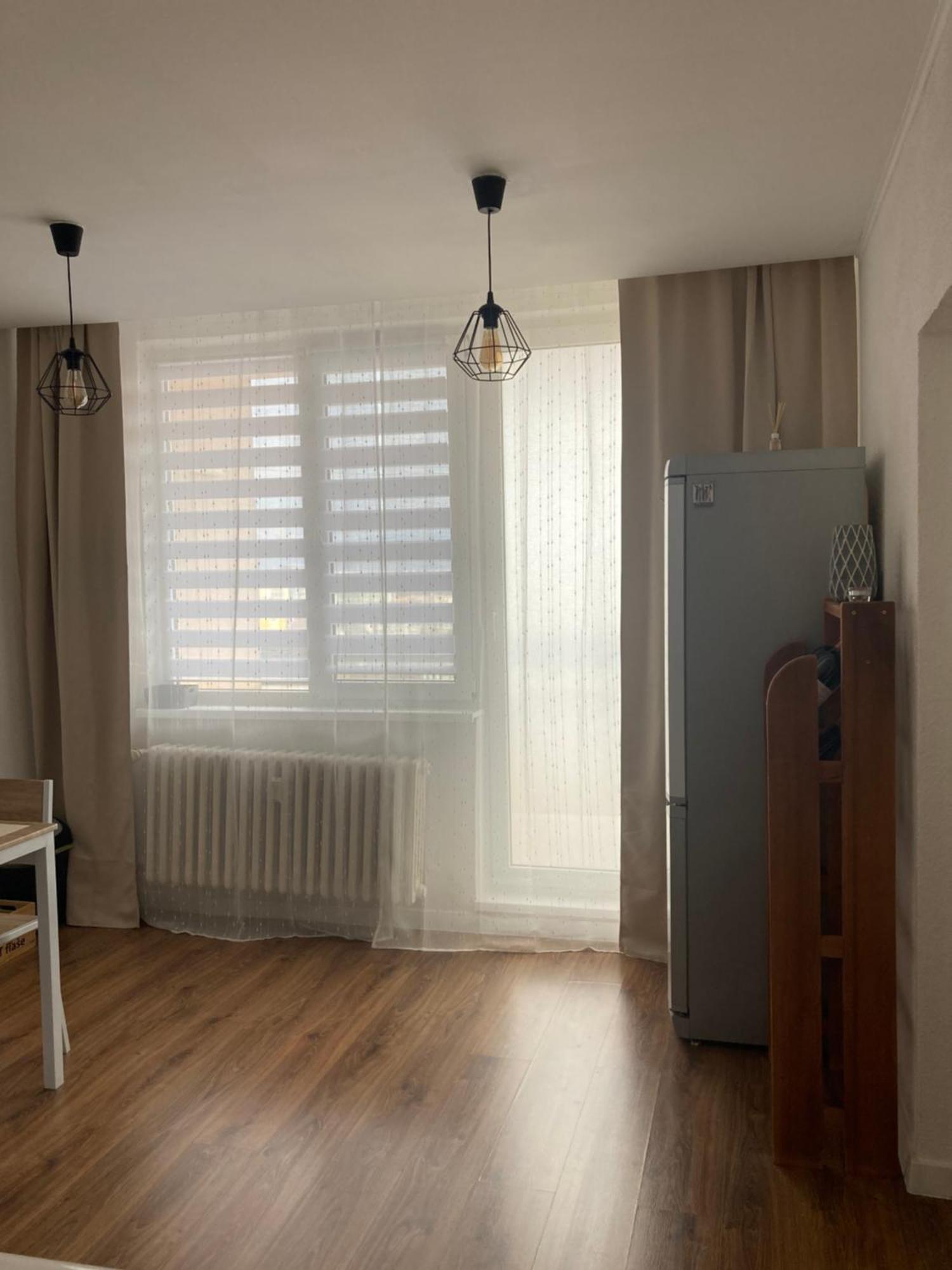 Utulny Apartman Blizko Centra Michalovce Exterior photo